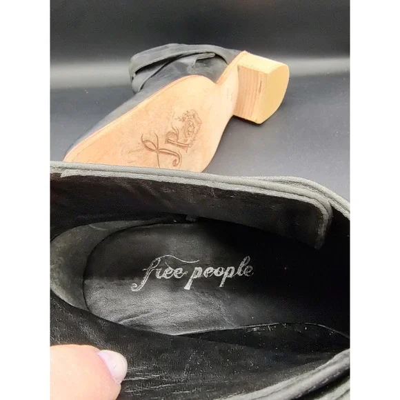 Free People Black Leather Buckle Ankle Boots Womens 39.5 Pointed Toe Block Heel - Picture 3 of 11